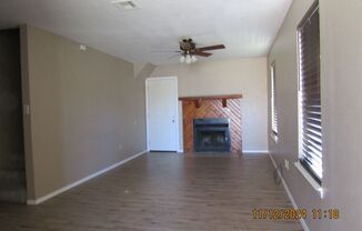 3 beds, 1.5 baths, $995