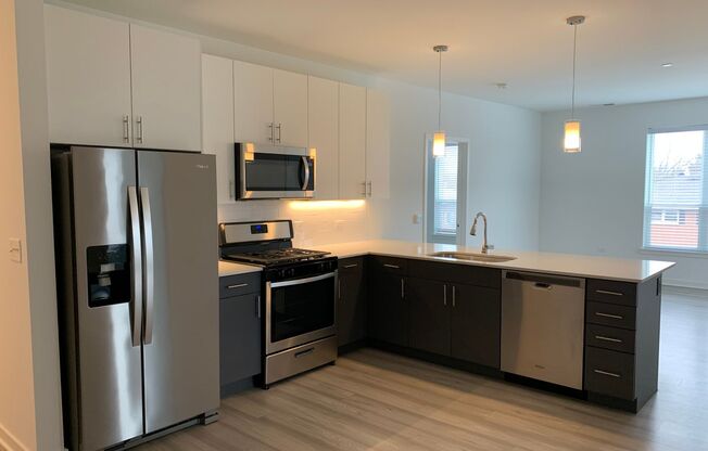3 beds, 2 baths, 1,353 sqft, $3,665, Unit 302