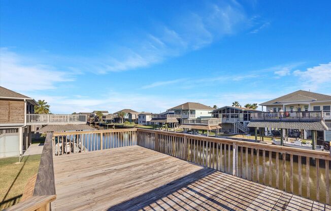 Furnished 2 bedroom / 2 bath home in Bayou Vista