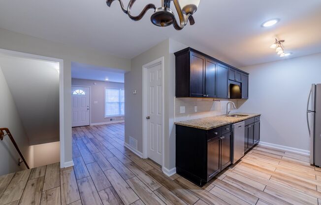 4 beds, 2 baths, 1,500 sqft, $1,995, Unit 712HCO
