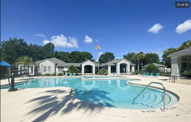 2 beds, 2 baths, $1,400, Unit Apt 713