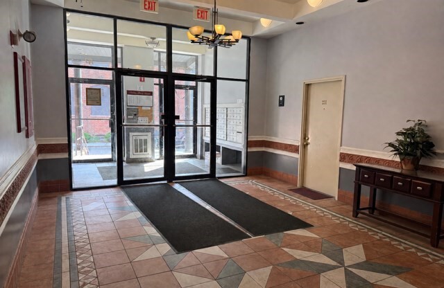 2 beds, 1 bath, 929 sqft, $2,600, Unit 415