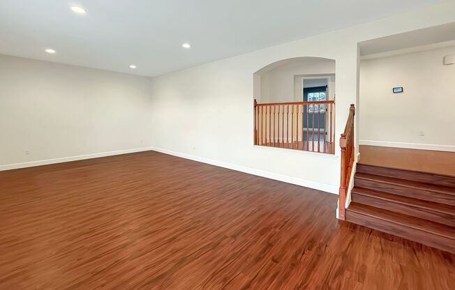 Spacious 7BR/4.5BA Home with Expansive Backyard, Oversized Garage & Shed – 3,500 Sq Ft