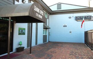 Long Point Plaza Apartments - Spring Branch Best Location & ALL BILL PAID