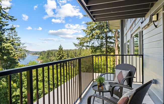 Luxury Lake Oswego 3-Bedroom Riverfront Condo with Panoramic River Views, Pools & Fitness Center