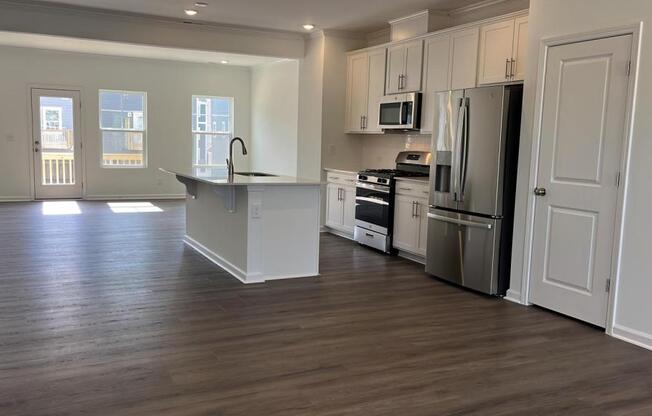 836 BASSWOOD GLN TRL