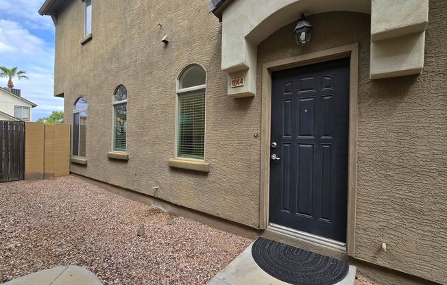Great Townhome, Awesome Location! Gated!