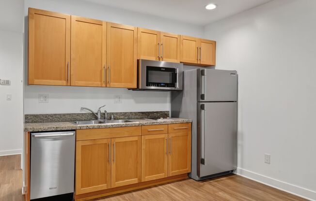 Studio, 1 bath, 515 sqft, $2,879.81, Unit 104