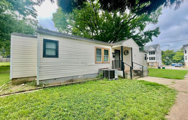 Welcome to this stunning 5-bedroom, 2-bathroom home located in the vibrant city of Charlotte, NC