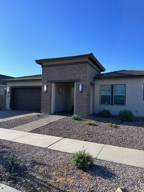 3427 E HARWELL RD