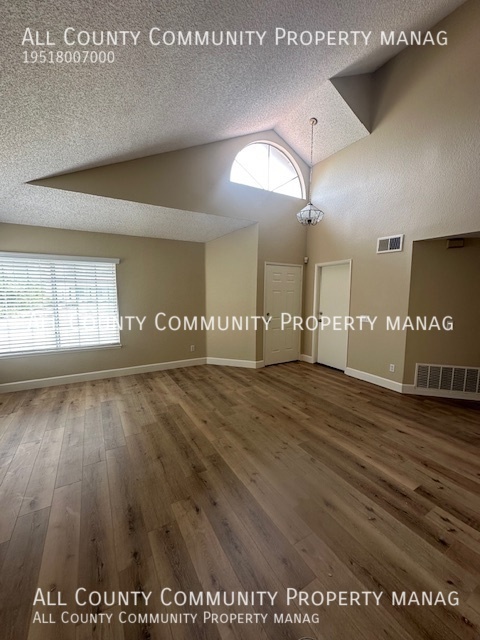 6563 WHITMAN CT