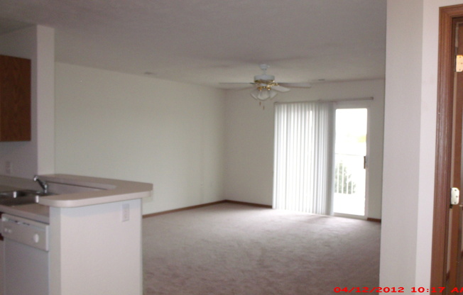 1 bed, 1 bath, 765 sqft, $1,150, Unit 26