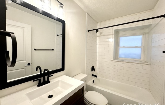 1413 W 39 ST