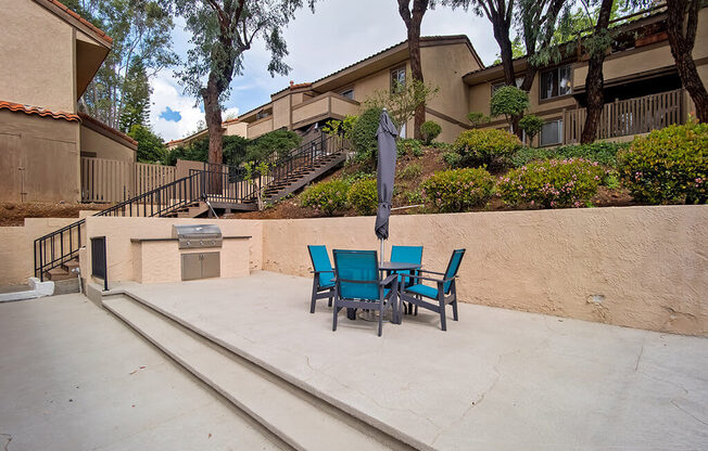 Outdoor Grill at St. Charles Oaks Apartments, Thousand Oaks, 91360