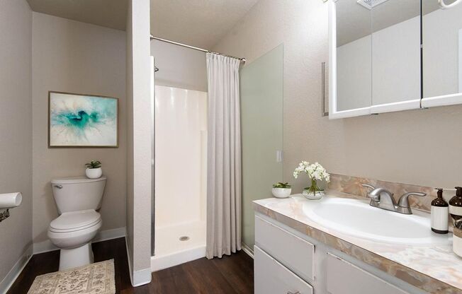 2 beds, 2 baths, 1,050 sqft, $1,695, Unit B7