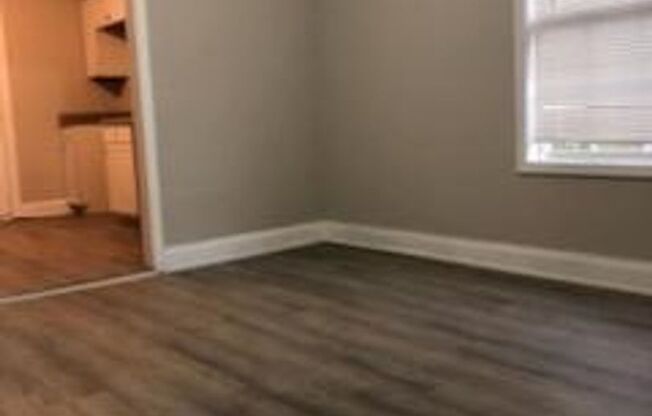 3 beds, 1 bath, $1,650