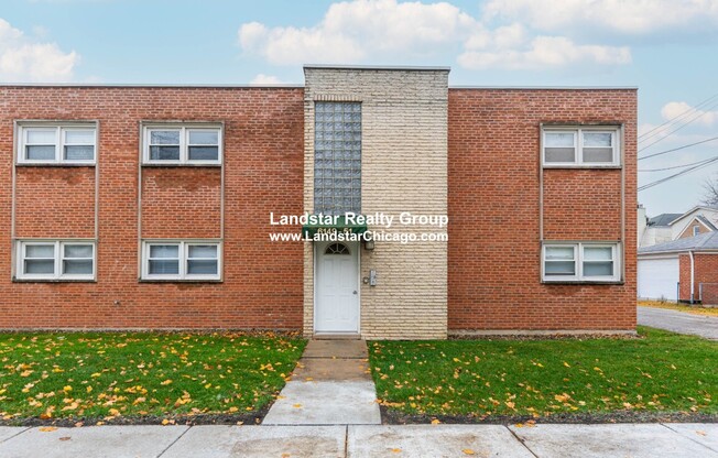 6151 West THORNDALE Avenue