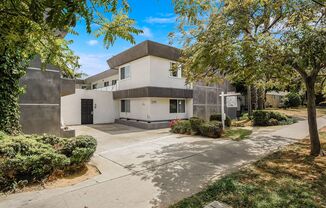 2275 Grand Ave