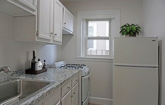 1 bed, 1 bath, 450 sqft, $2,200, Unit 08