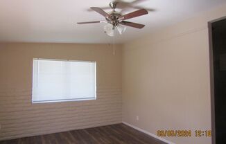2 beds, 1 bath, 930 sqft, $925, Unit #1