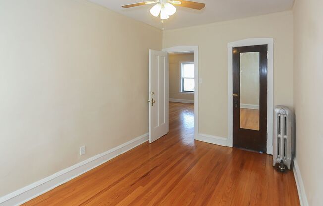 1 bed, 1 bath, 460 sqft, $1,875, Unit 4600-3H
