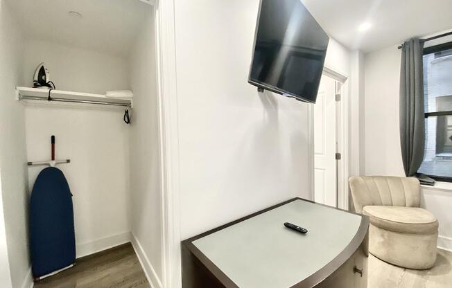 Studio, 1 bath, $3,995, Unit 15G