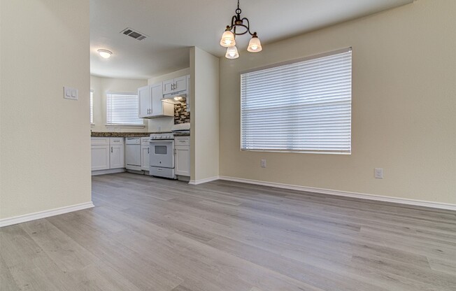1604 SOUTHWESTERN TRL