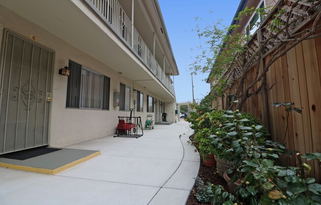 Studio, 1 bath, 550 sqft, $1,895, Unit D/ P#4