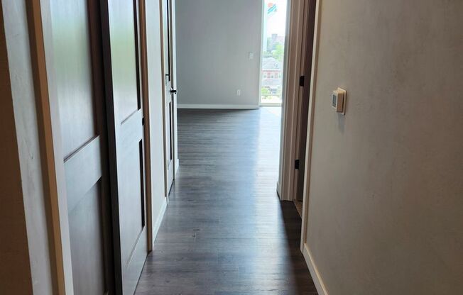 2 beds, 2 baths, 1,132 sqft, $1,650, Unit 402