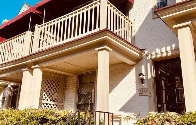 3312 Ellwood Ave.