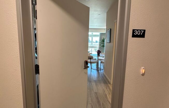1 bed, 1 bath, 437 sqft, $3,095, Unit 207 - Furnished