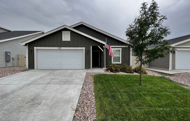 Stunning 3 Bed 2 Bath Ranch Home!