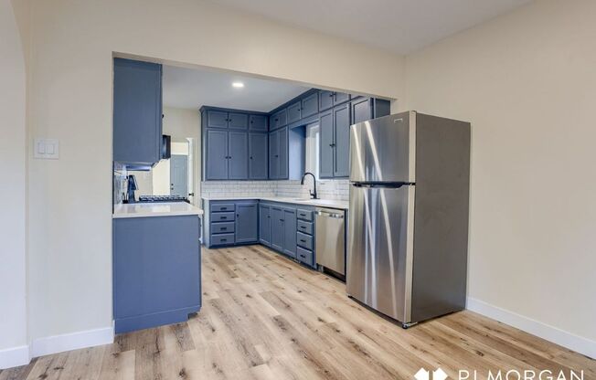3 bedroom, 2 bathroom House Available Immediately