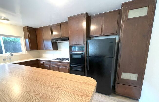 1 bed, 1 bath, $2,295, Unit 329 #A