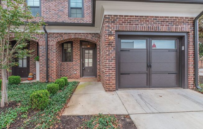 Beautiful Newer Townhome - Bull Street District, Columbia, SC