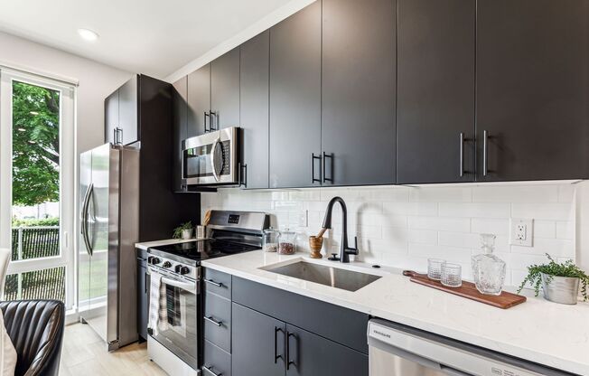 1 bed, 1 bath, 675 sqft, $1,675, Unit 202