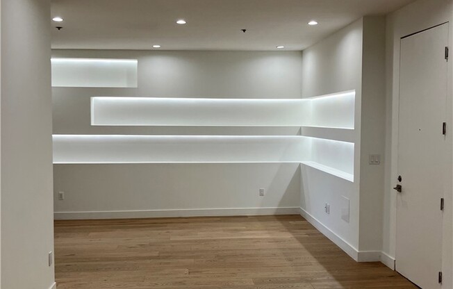 Studio, 1 bath, 600 sqft, $2,895, Unit 216