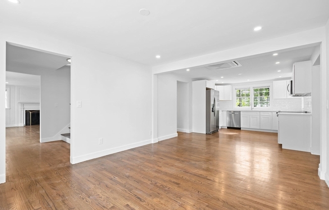 125 BEACON ST
