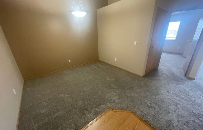 2 beds, 1 bath, 1,116 sqft, $1,260, Unit 1319