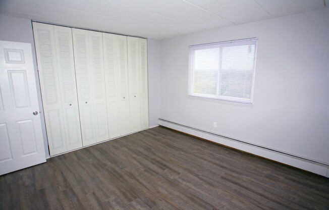 1 bed, 1 bath, 650 sqft, $999, Unit 702-R