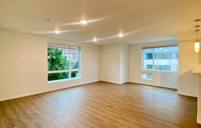 2 beds, 2 baths, 900 sqft, $2,995, Unit 2403-A