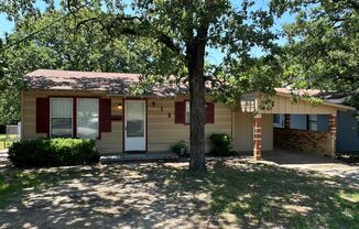 Delightful 2-bedroom, 1-bath home in Tyler!