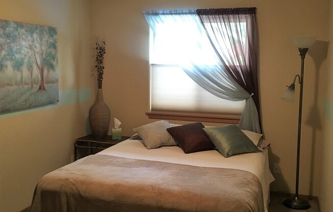 2 beds, 2 baths, $2,250