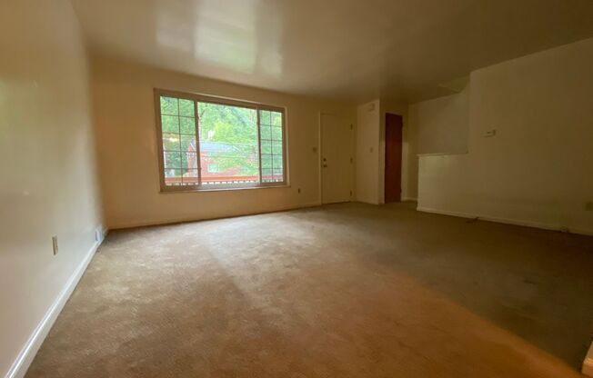 Gorgeous 3 Bedroom Duplex in Castle Shannon! Great Back Yard! Call Today!