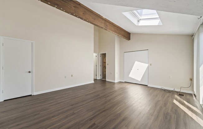 2 beds, 2.5 baths, 1,550 sqft, $3,100, Unit 13