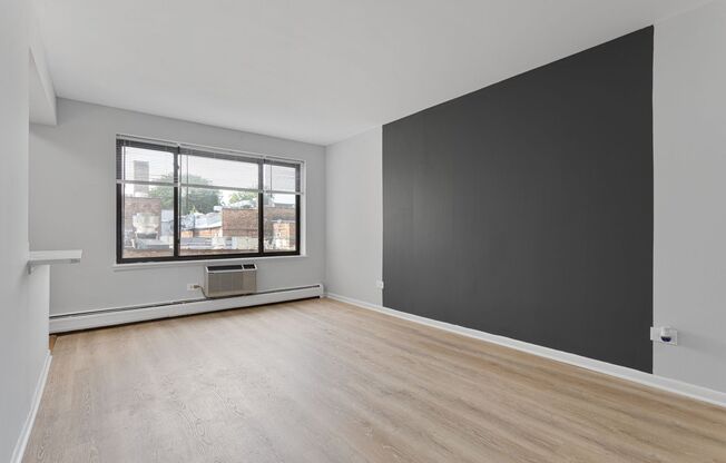 Studio, 1 bath, 275 sqft, $1,400, Unit 347
