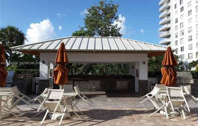 2 beds, 2 baths, $3,500, Unit # 1401 W