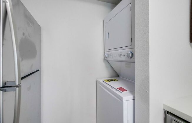 2 beds, 2 baths, 775 sqft, $2,795, Unit 4820-18