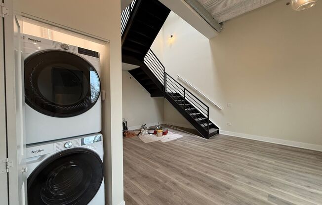 2 beds, 2 baths, 1,000 sqft, $4,195, Unit 203