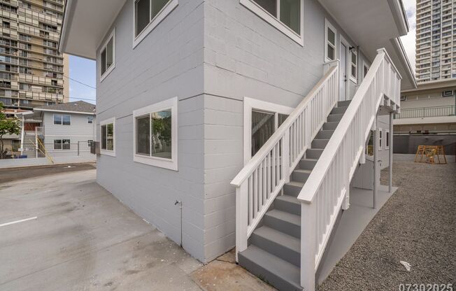 829 Waiaka Pl